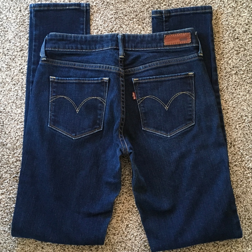 Levi's Women's Skinny Jeans in Dark Blue Denim